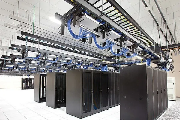 Кои се апликативните сценарија за системите за багажирање со затворени собирници?